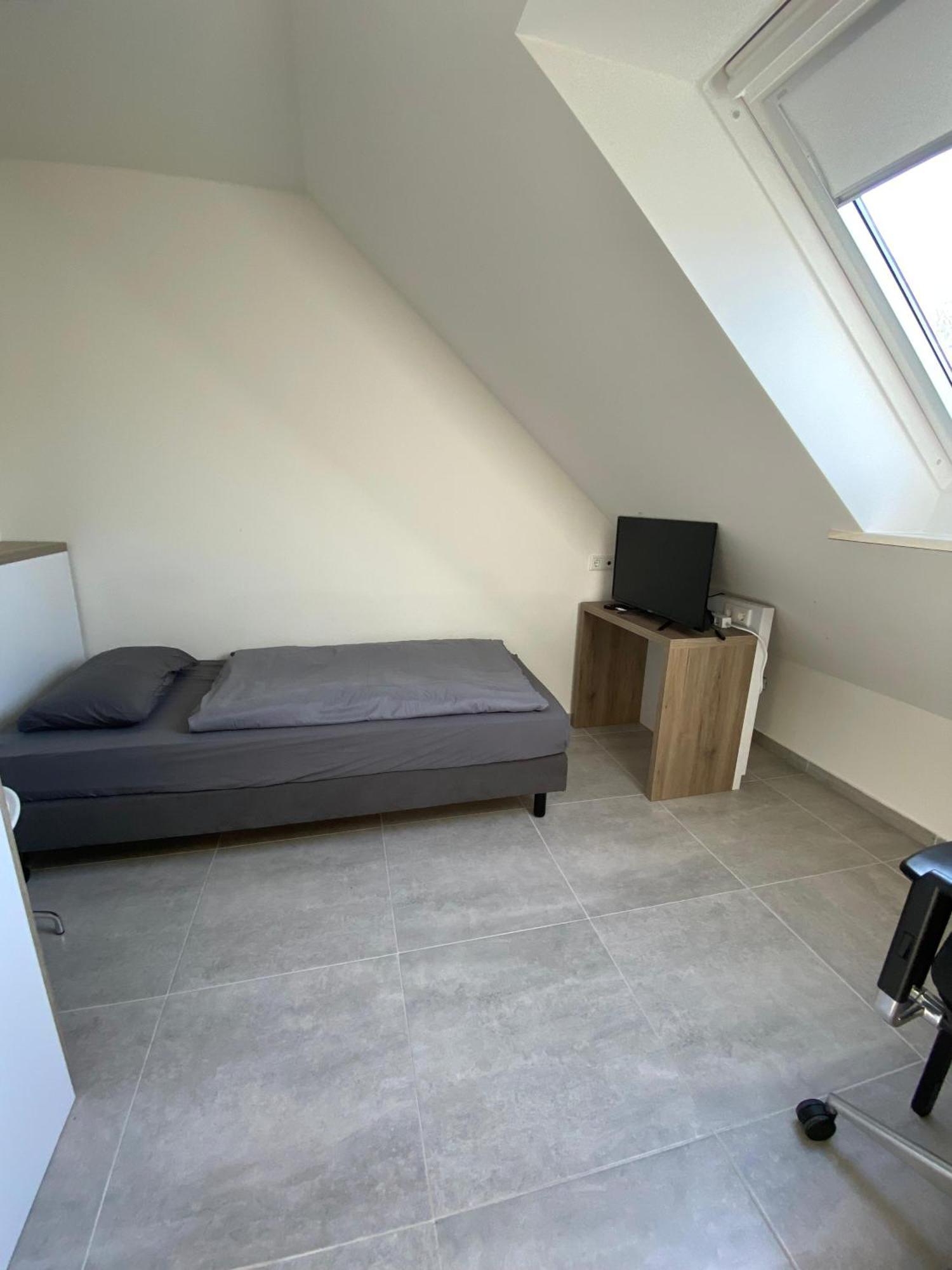 Mk Hostel Oyten - Free Wifi & Parking - 24H Check-In Exterior foto